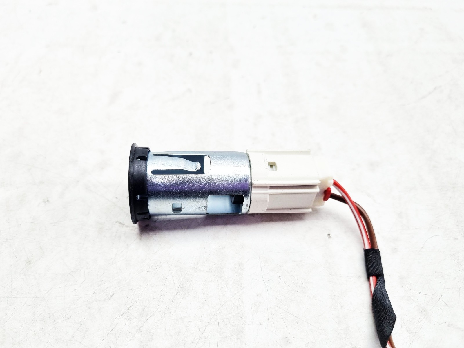 2019 bmw x5 cigarette lighter BMW X5 G05 X6 G06 POWER PORT SOCKET OUTLET CIGARETTE LIGHTER 12V 2019